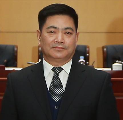 天津市最新干部任免，自然美景探索之旅的领导力重塑