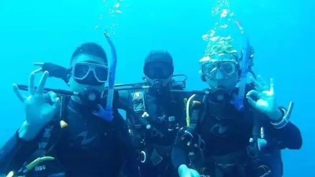 吉尼斯潜水最新深纪录，人类挑战极限的深度之旅刷新纪录！